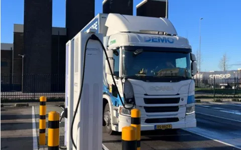 Elektrische truck naar Spanje 