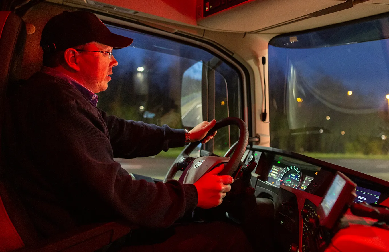 Vrachtwagen op de snelweg