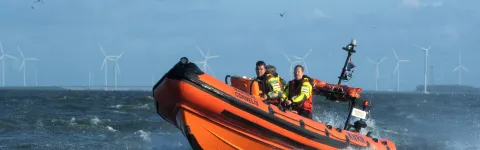 KNRM in volle actie op zee